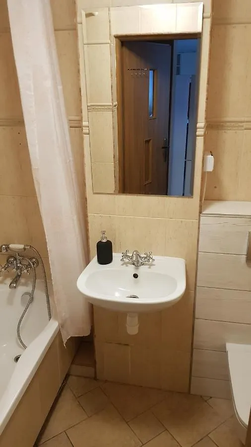 Apartament Kometa Srodmiescie Varsóvia Apartamento